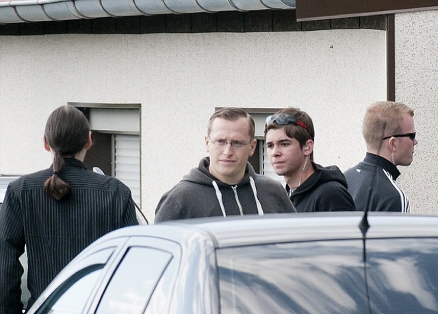 Neonazistische Ordner beim 'Tag der Freundschaft'.  Foto: Timo Mueller