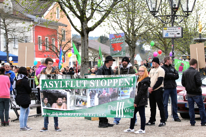 Neonazistische Kundgebung in Viechtach.  Foto: Jan Nowak