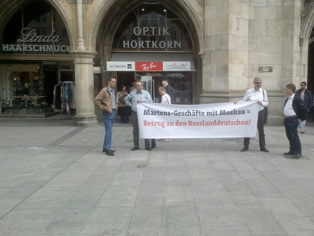 Aktion des Arminiusbunds auf dem Münchner Marienplatz. Foto: firm